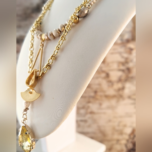 Artisan White & Gold Rustic Crystal & Glass In Two Strand Necklace W/ Pendants - Picture 3 of 12